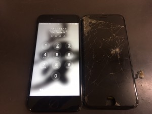 iPhone7　画面重度破損