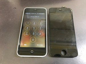 iPhone5C　パネル破損