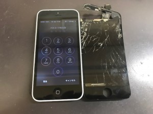 iPhone5C　画面割れ修理