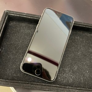 iPhone SE2　ガラスコーティング