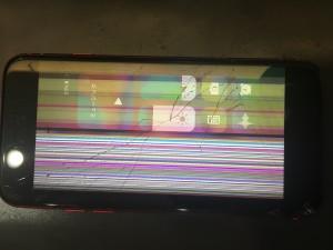 iPhone8　画面縦線故障　即日修理