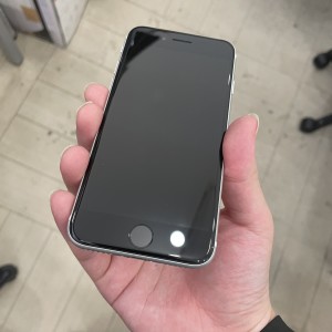 iPhone SE2 ガラスコーティング