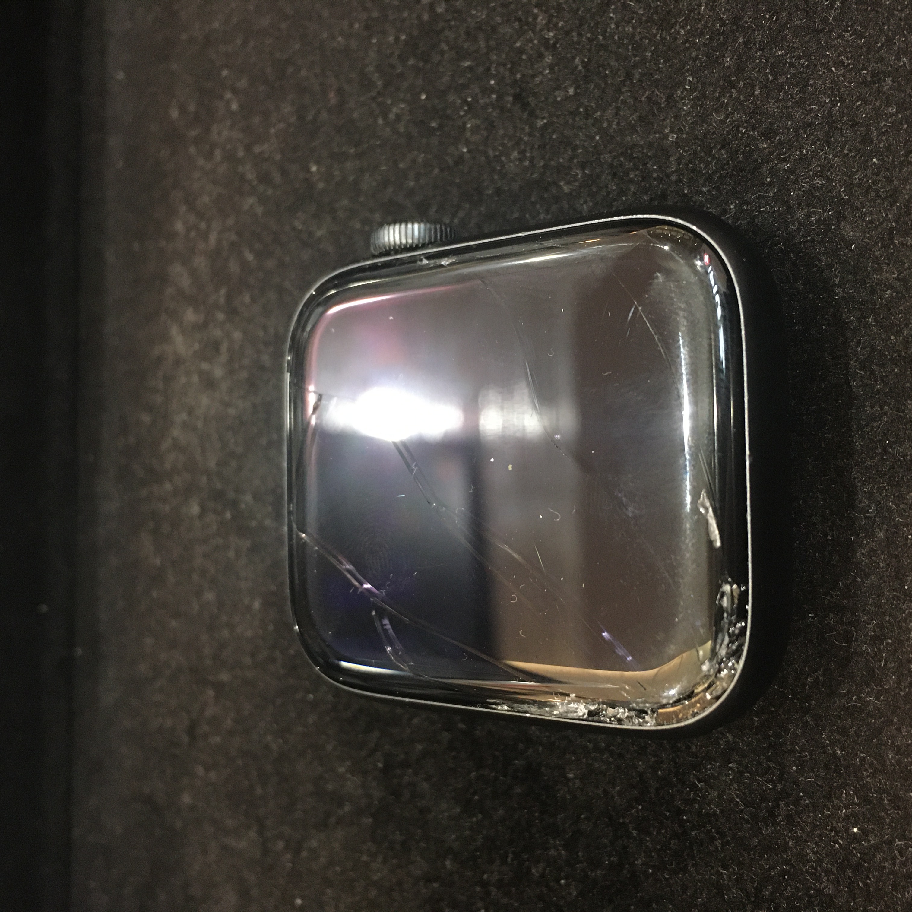 AppleWatchSe 画面割れ故障