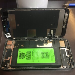 iPhoneSE2　自分で修理の失敗例