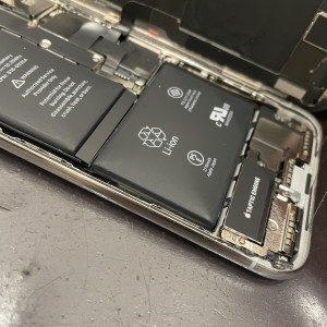 iPhoneX　バッテリー膨張　修理