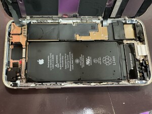 iPhone8　水没修理