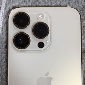 iPhone14Pro　貼り替え後　カメラレンズ広角　割れ　即日修理　