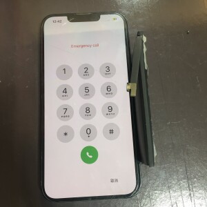 iPhone13　バッテリー膨張　バッテリー劣化