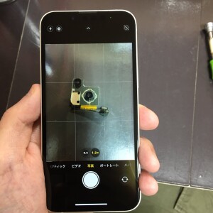 iPhone13mini　バックカメラ故障　即日修理　