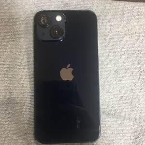  iphone13mini　超広角レンズ割れ