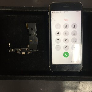  iPhoneSE2 dockコネクター　修理