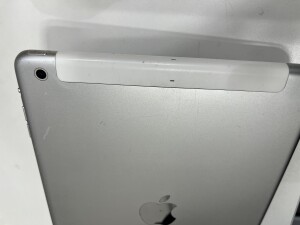 【京都エリア】iPadボタン修理