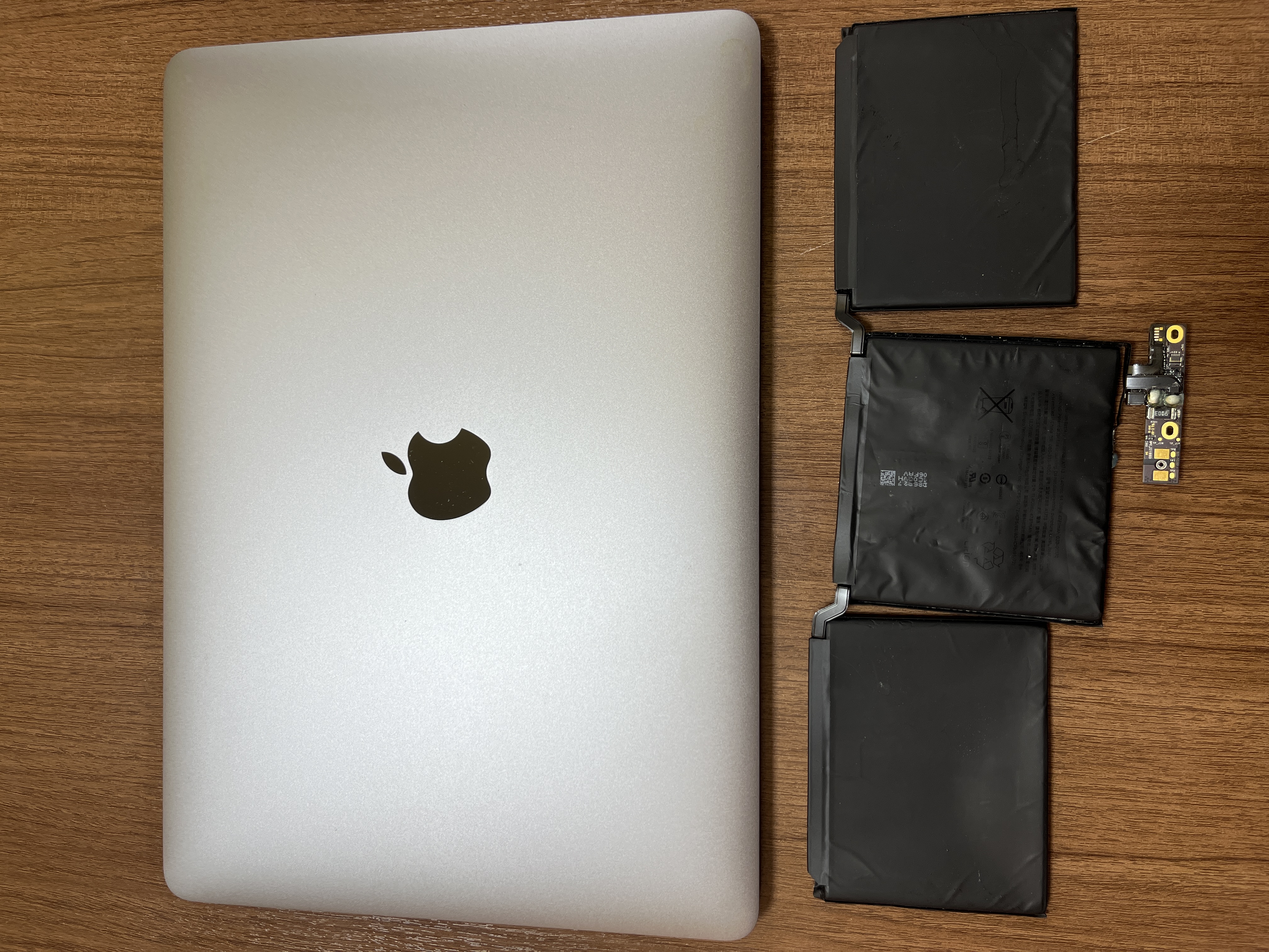 MacBook Pro　バッテリー交換