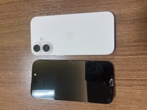 iPhone16 画面割れ　修理　河原町